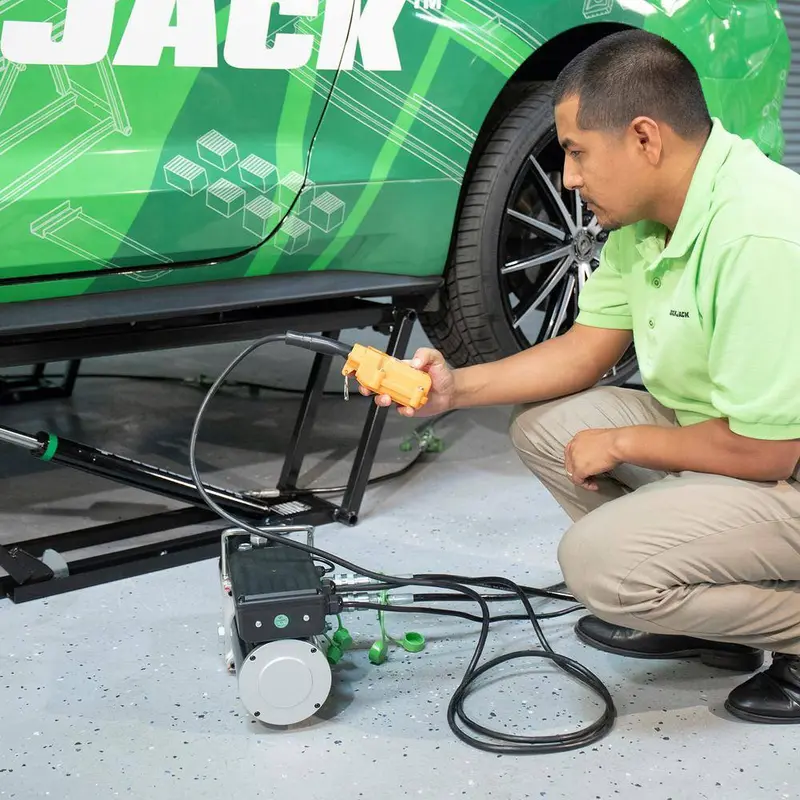 QuickJack 7000TL Portable Dual-Post Vehicle Lift – 7,000-Lb Capacity for Trucks and SUVs