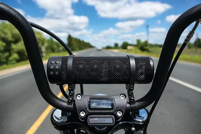Road Thunder Waterproof Bluetooth Sound Bar – 300W Satin Black Handlebar Speaker for Motorcycles
